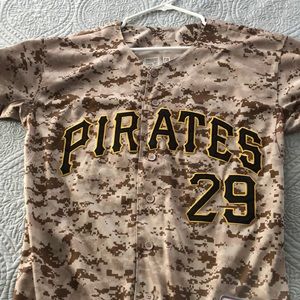 Pirates Cervelli camo Jersey